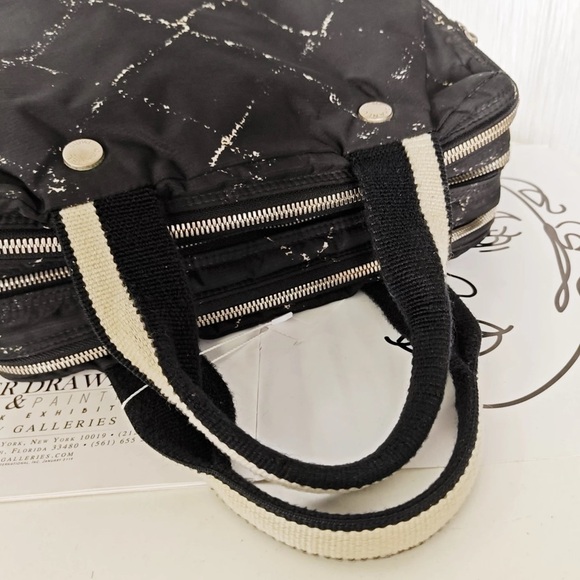 Authentic Chanel travel ligne  black nylon tote bag white - Picture 8 of 11
